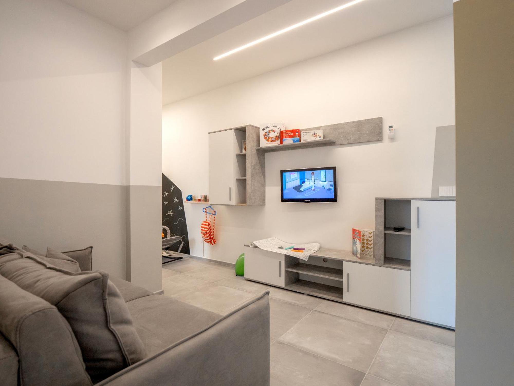 Babyaccomodation Family Bright Pietra Ligure Exterior photo